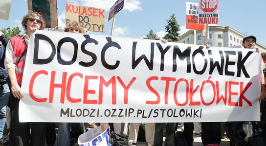 Protest środowisk naukowych przed Sejmem w maju 2026