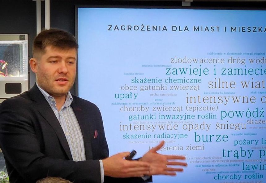 Parszowski to ekspert ds bezpieczeństwa