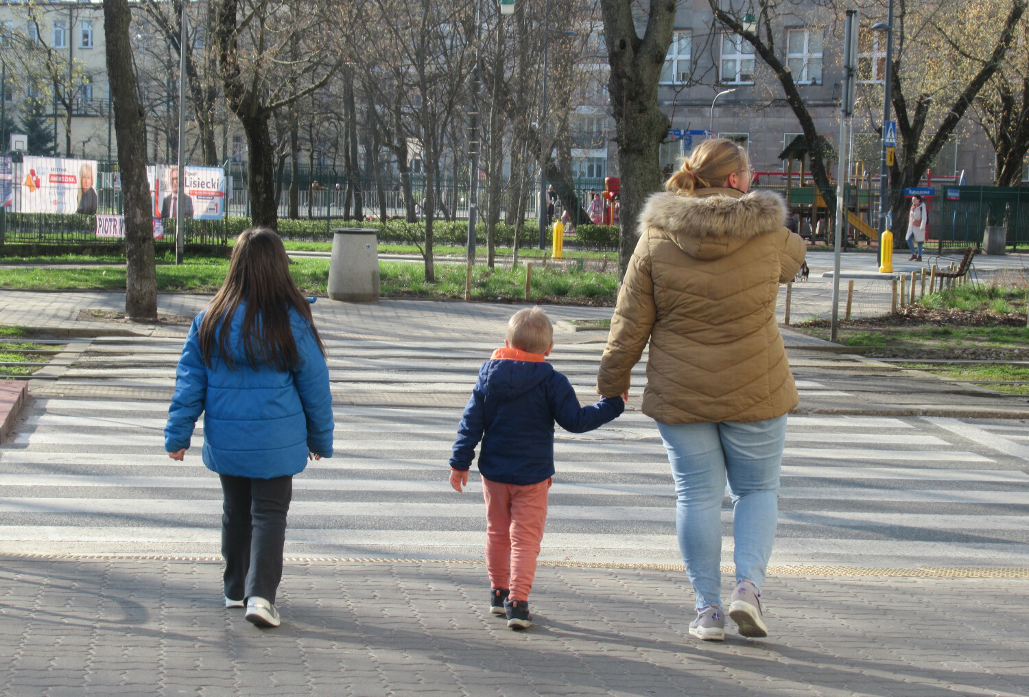Kolejne miasto testuje "szkolną ulicę". "Mała zmiana, która daje ogromny efekt"