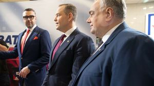 Debata wyborcza kandydatów na prezydenta RP w TV  Republika: Michał Rachoń, Karol Nawrocki i Tomasz Sakiewicz 
