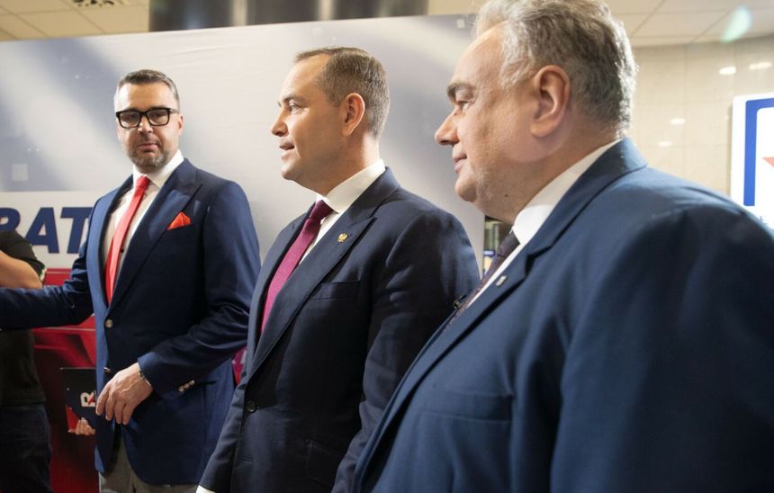 Debata wyborcza kandydatów na prezydenta RP w TV  Republika: Michał Rachoń, Karol Nawrocki i Tomasz Sakiewicz 