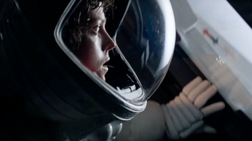 Obcy - Sigourney Weaver - kadr z filmu 