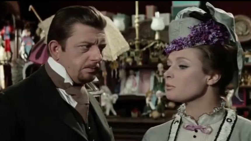 Mariusz Dmochowski, Beata Tyszkiewicz - Lalka - kadr z filmu PRL
