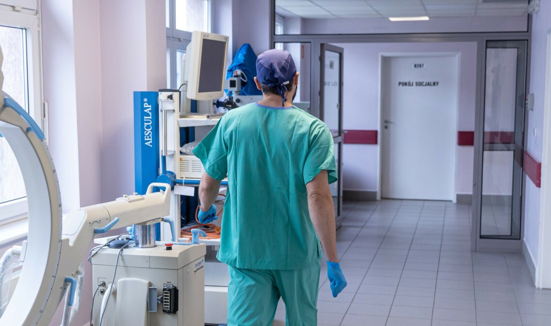Sprawdzą zarobki medyków po PESEL-u. Szpitale dostały czas do końca listopada