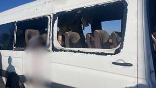 Atak drona na autobus w Ukrainie