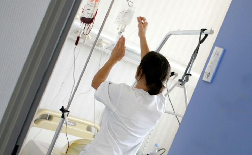 Szykują „poradę infekcyjną”. Pielęgniarka ma przepisywać antybiotyk i zlecać badania