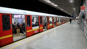 Metro w Warszawie (zdjęcie ilustracyjne)