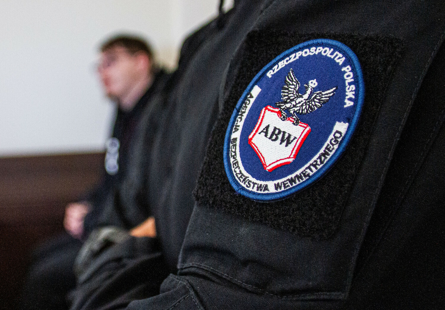 Zauważysz to przy torach lub moście? Służby apelują: Nie przechodź obojętnie