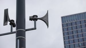 Syreny alarmowe w Warszawie