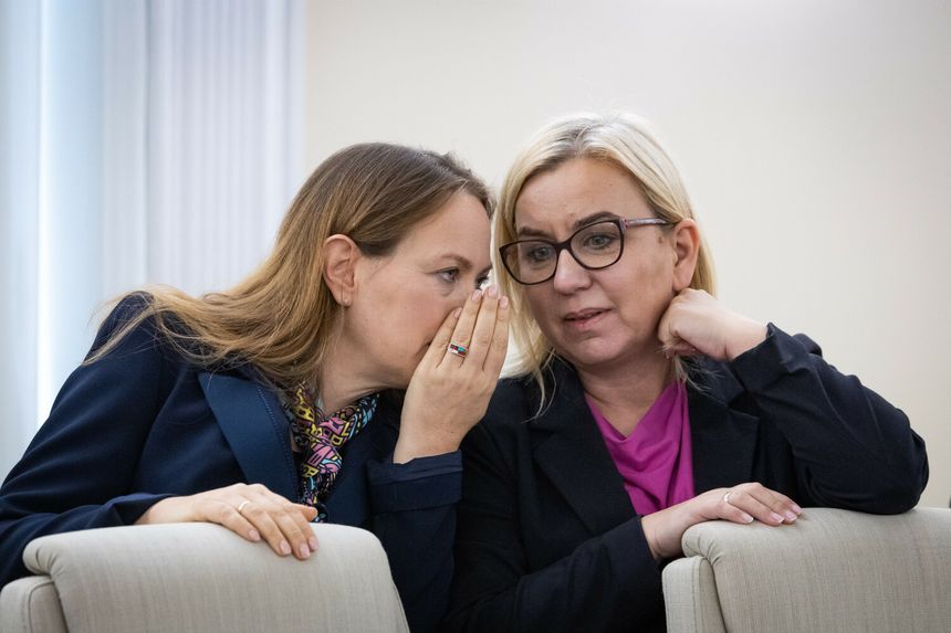 Po rozłamie Polska 2050 i Unia Centrum wciąż szukają sposobu na polityczne odbicie i odzyskanie wyborców. Efekty są jednak fatalne. 