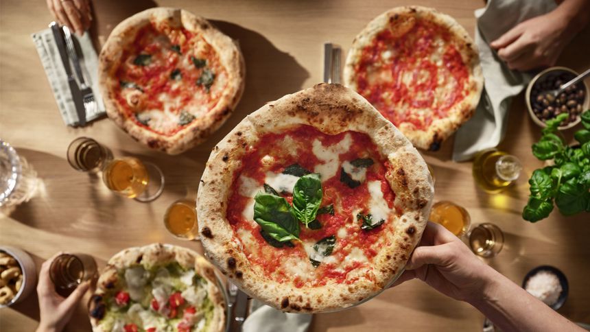 Włoska pizza na chrupiącym cieście w zaledwie 2,5 minuty. Poznaj piekarnik PizzaExpert od Electrolux