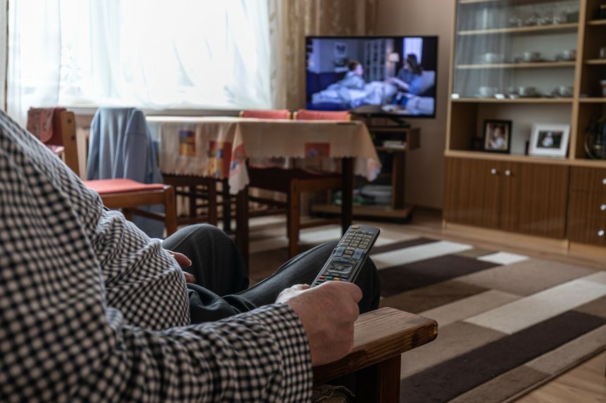 oglądanie telewizji