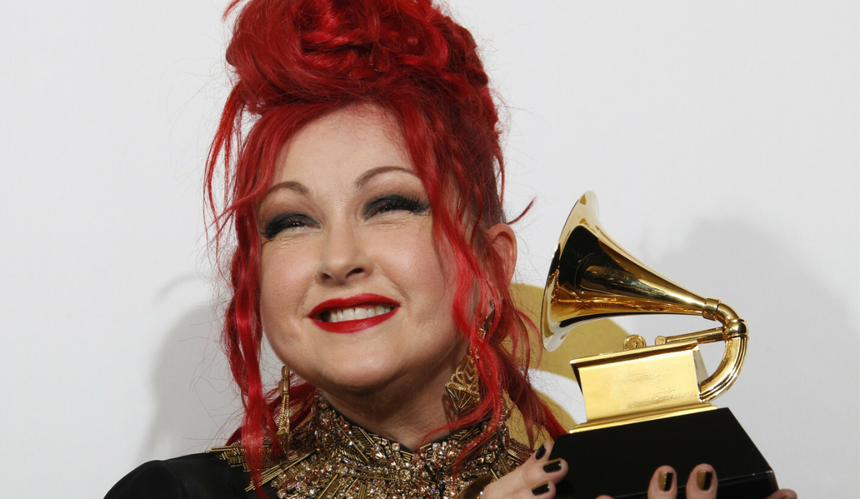 Cindy Lauper z nagrodą Grammy