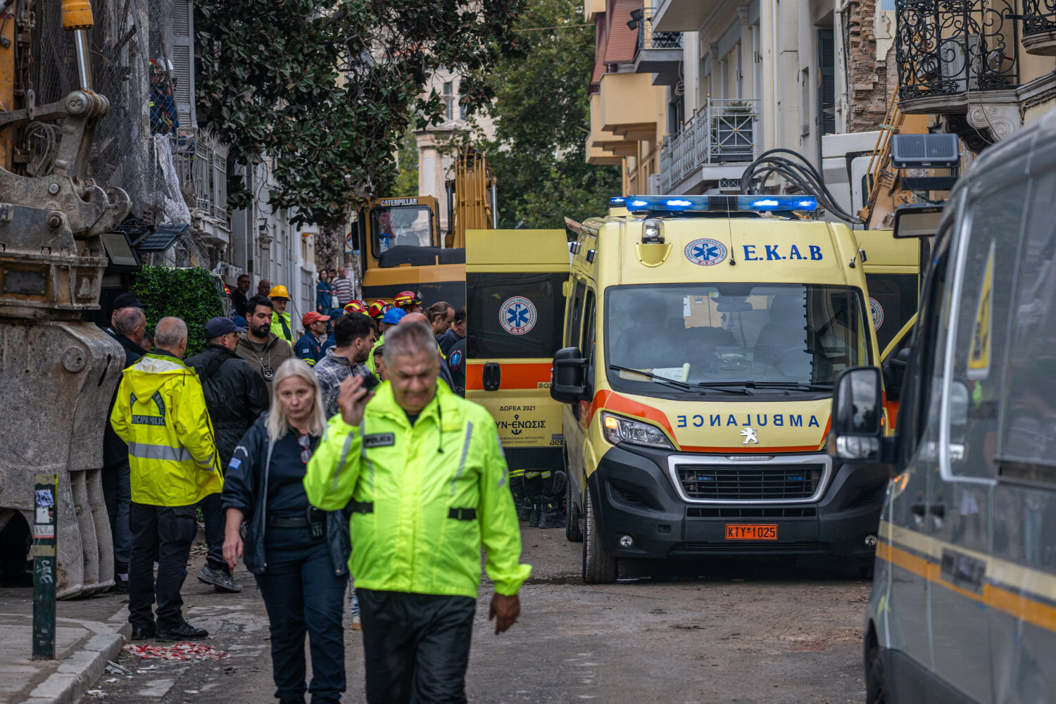 Eksplozja w centrum Aten. Są ofiary śmiertelne. „Dwie osoby uznano za zaginione"