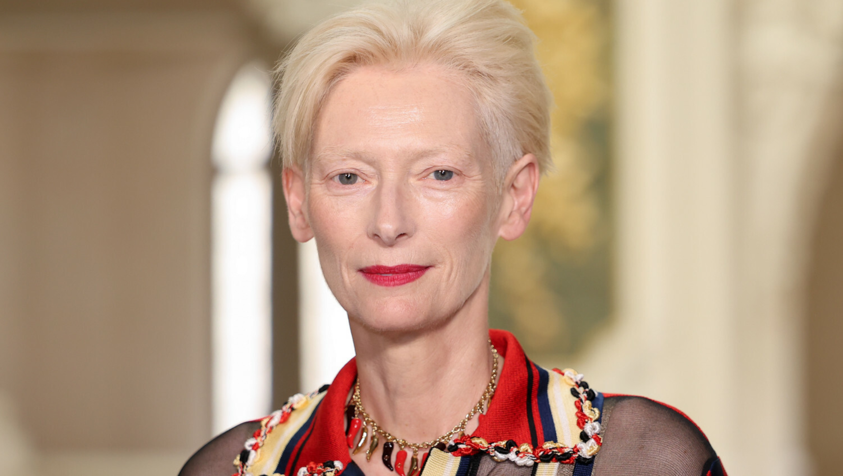 Wystawa Tildy Swinton w Polsce. Czy warto się na nią wybrać?