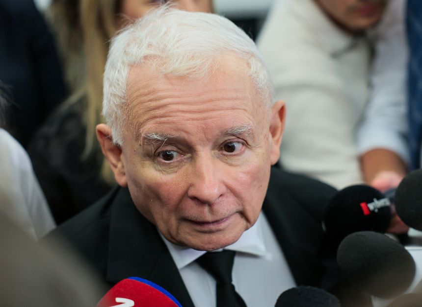 Rozmowy o zawiązaniu prawicowego paktu senackiego nadal trwają, ale ewentualne porozumienie wciąż pozostaje odległą perspektywą. Powodem są rozbieżne interesy poszczególnych formacji.