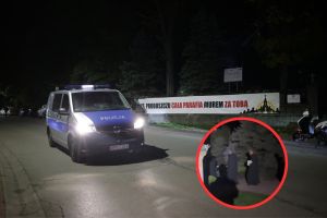 Policja w kościele w Grojcu