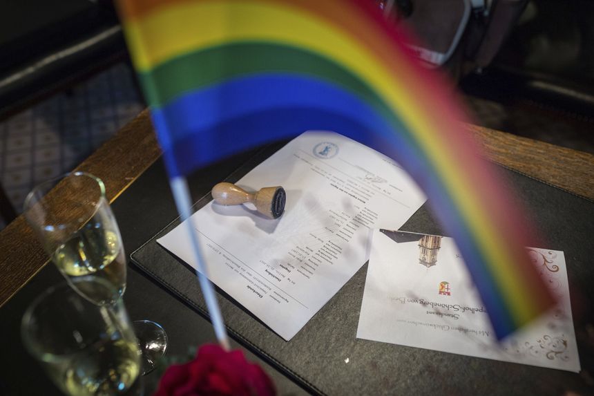 LGBT