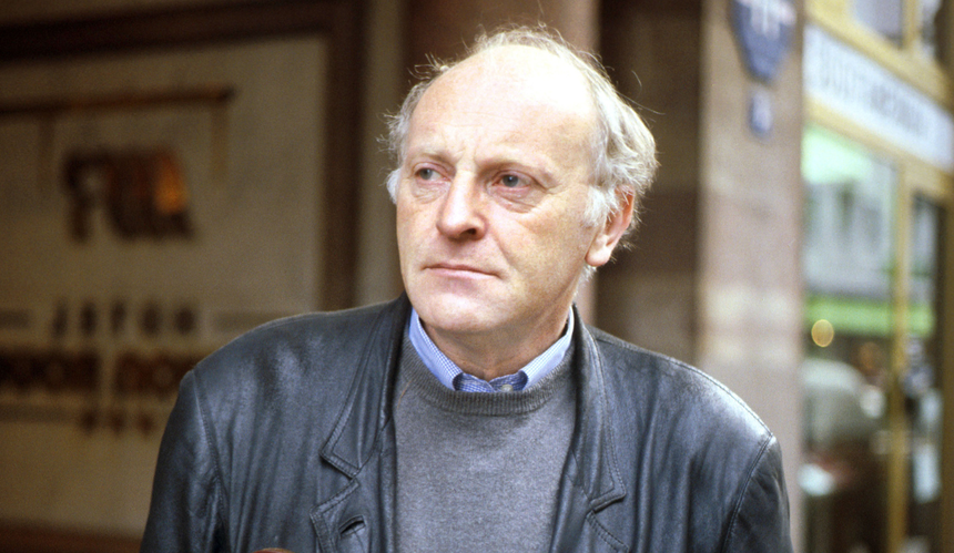 Joseph Brodsky w swetrze i czarnej kurtce