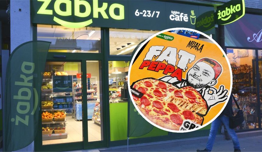 Zielony sklep Żabka, z logo nad wejściem, i obrazek pizzy Fat Peppa w okrągłym ramku.