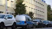 Policja przed szkołą