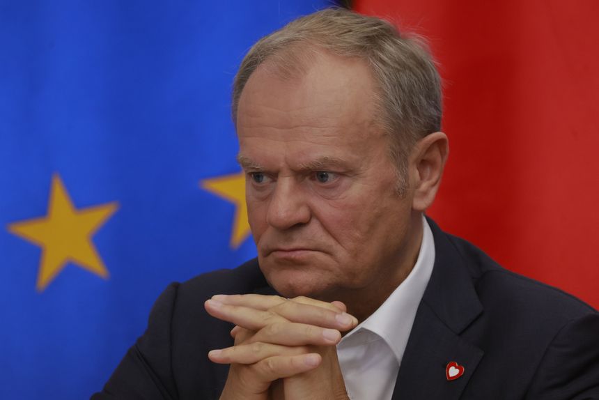 premier Donald Tusk