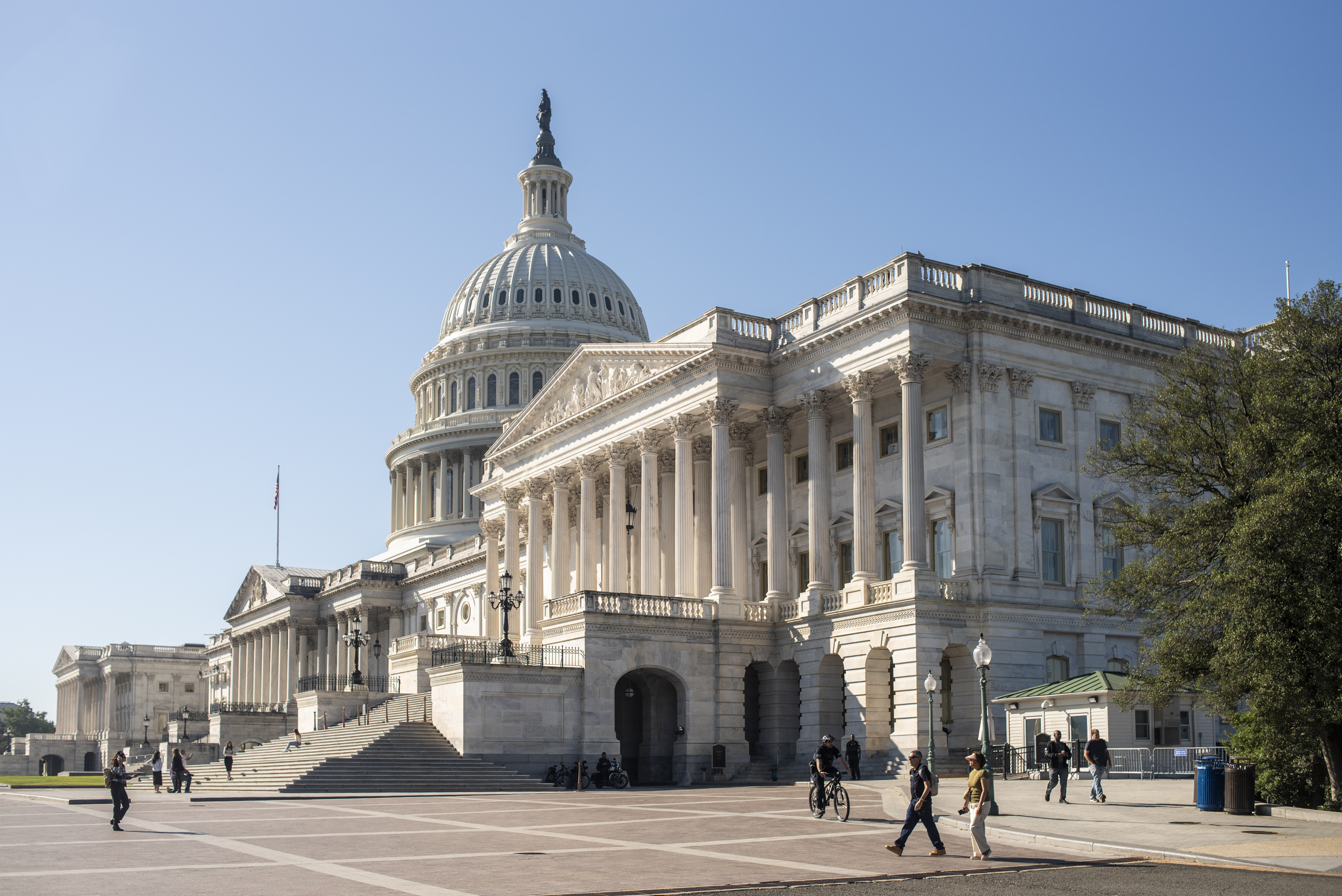 Grupa senatorów USA: Porozumienie Trumpa z Putinem niezgodne z prawem