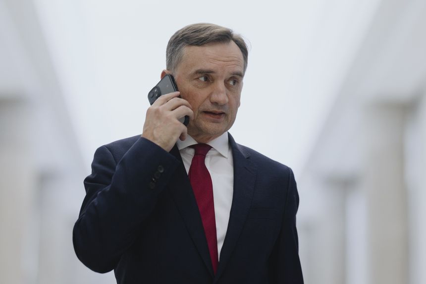 Raport nie przedstawia również pełnego obrazu spraw i okoliczności, w których używano Pegasusa.