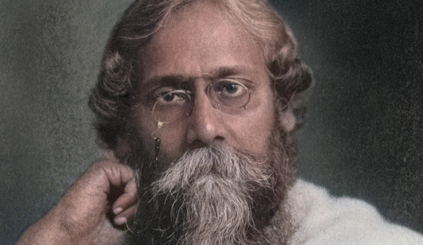 Rabindranath Tagore z siwą brodą i w okularach