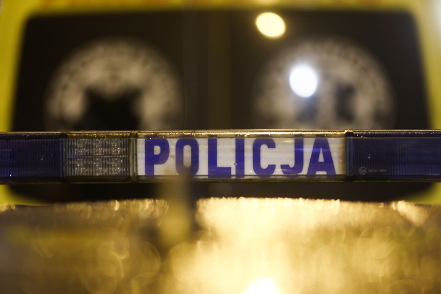 „Znajomy policjant”, „mąż ze służb”, tajne informacje i ostrzeżenia przed kolejnymi atakami. Po tragedii w Leszczydole-Nowinach Polskę zalała fala plotek, fałszywych alarmów i internetowych „łańcuszków”. 