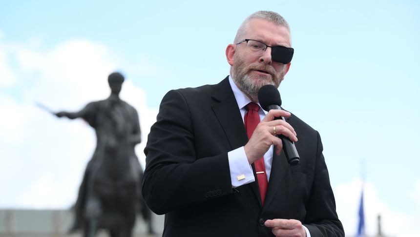Prawica negocjuje pakt Senacki z Grzegorzem Braunem?