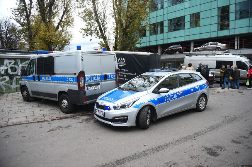 policja przybyła na fałszywy alarm