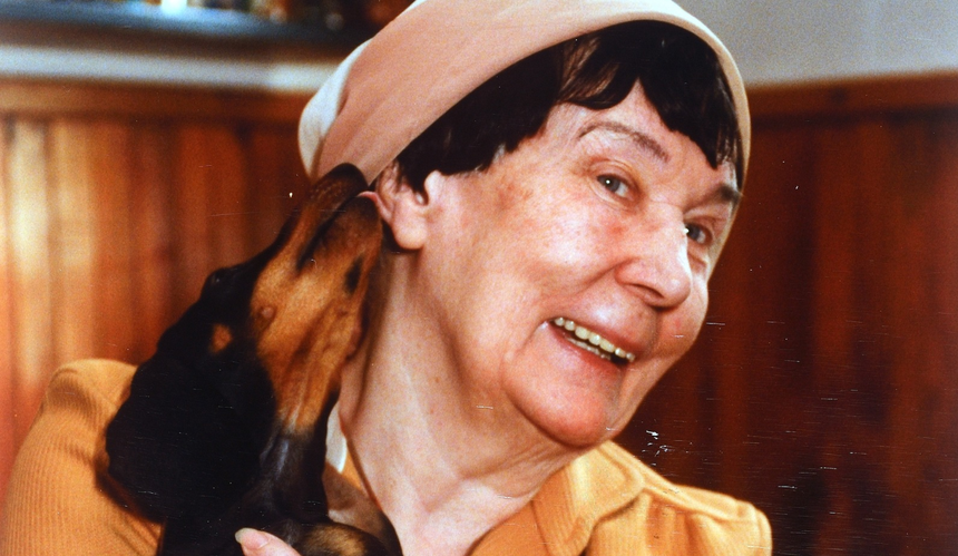 Michalina Wisłocka z psem
