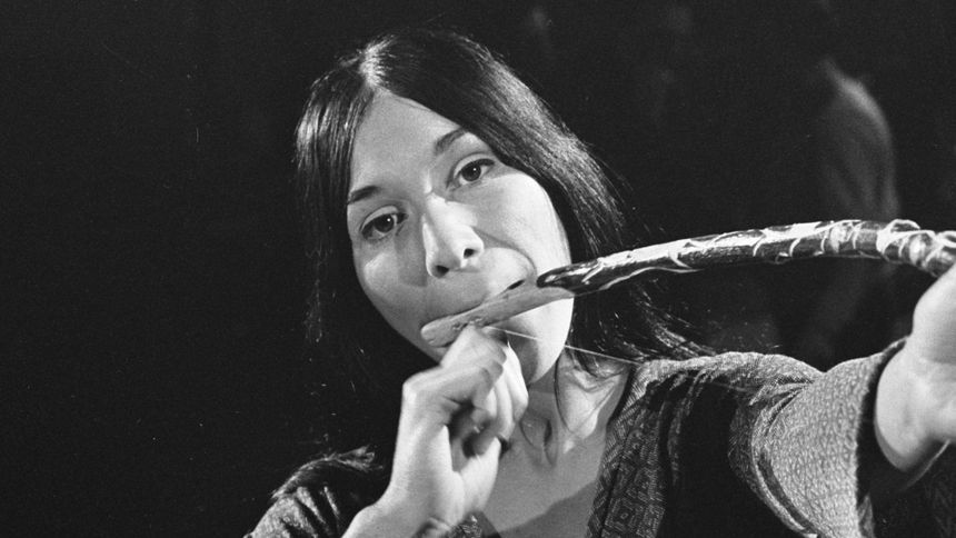 Inspiracje za hitem Buffy Sainte-Marie