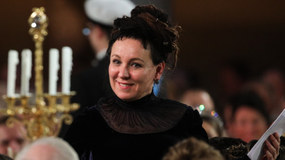 Olga Tokarczuk podczas ceremonii noblowskiej