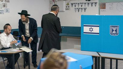 Wybory w Izraelu. Głosowanie w  w jednym z najbardziej religijnych miast Izraela - Bnei Brak