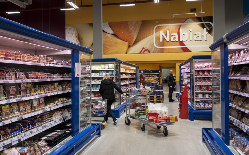 sklep Selgros, dział z nabiałem