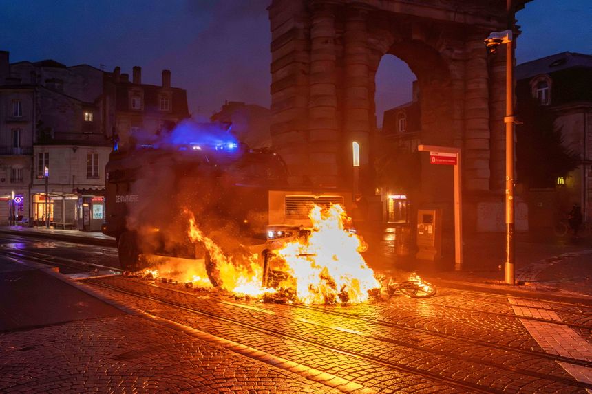 Zamieszki podczas protestów we Francji
