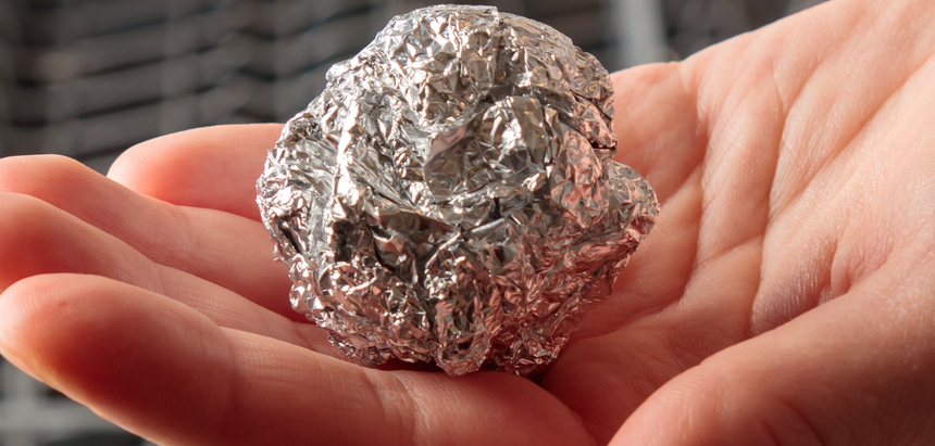 Kulka z folii aluminiowej