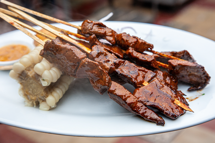 Anticuchos, danie z serca wołowego