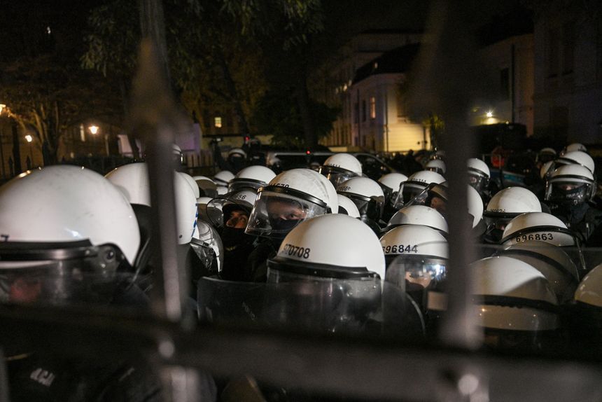 Policja przed siedzibą TK