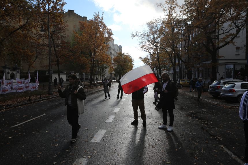 Manifestacja pod Trybunałem Konstytucyjnym 